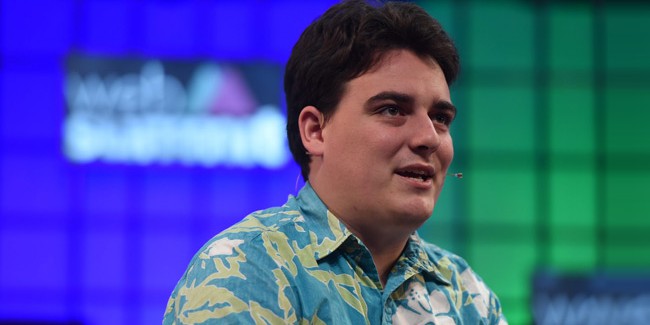Palmer Luckey Returns with Response to Criticism from Apple's Steve Wozniak